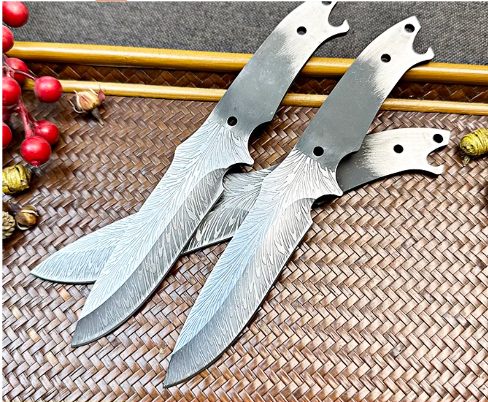 Handmade forged Damascus Pattern  Survival  knife Blank 20cm/Japan Stainless steel